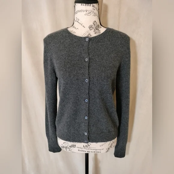EUC! Boden Classic Cashmere Gray Women's Sweater. Size S - Picture 1 of 6
